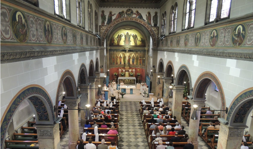 Barmherzige Schwestern Mutterhaus Kirche Messfeier Innsbruck Saggen Kettenbrücke Rennweg Barmherzige Schwestern Mutterhaus Kirche Messfeier Innsbruck Saggen Kettenbrücke Rennweg